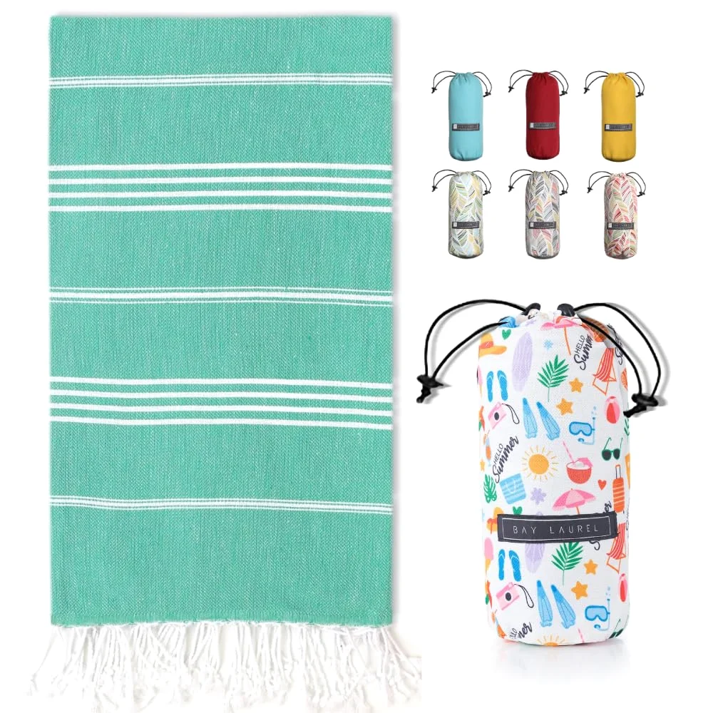 Turkish Beach Towel in Green with White Print Bag pack shot